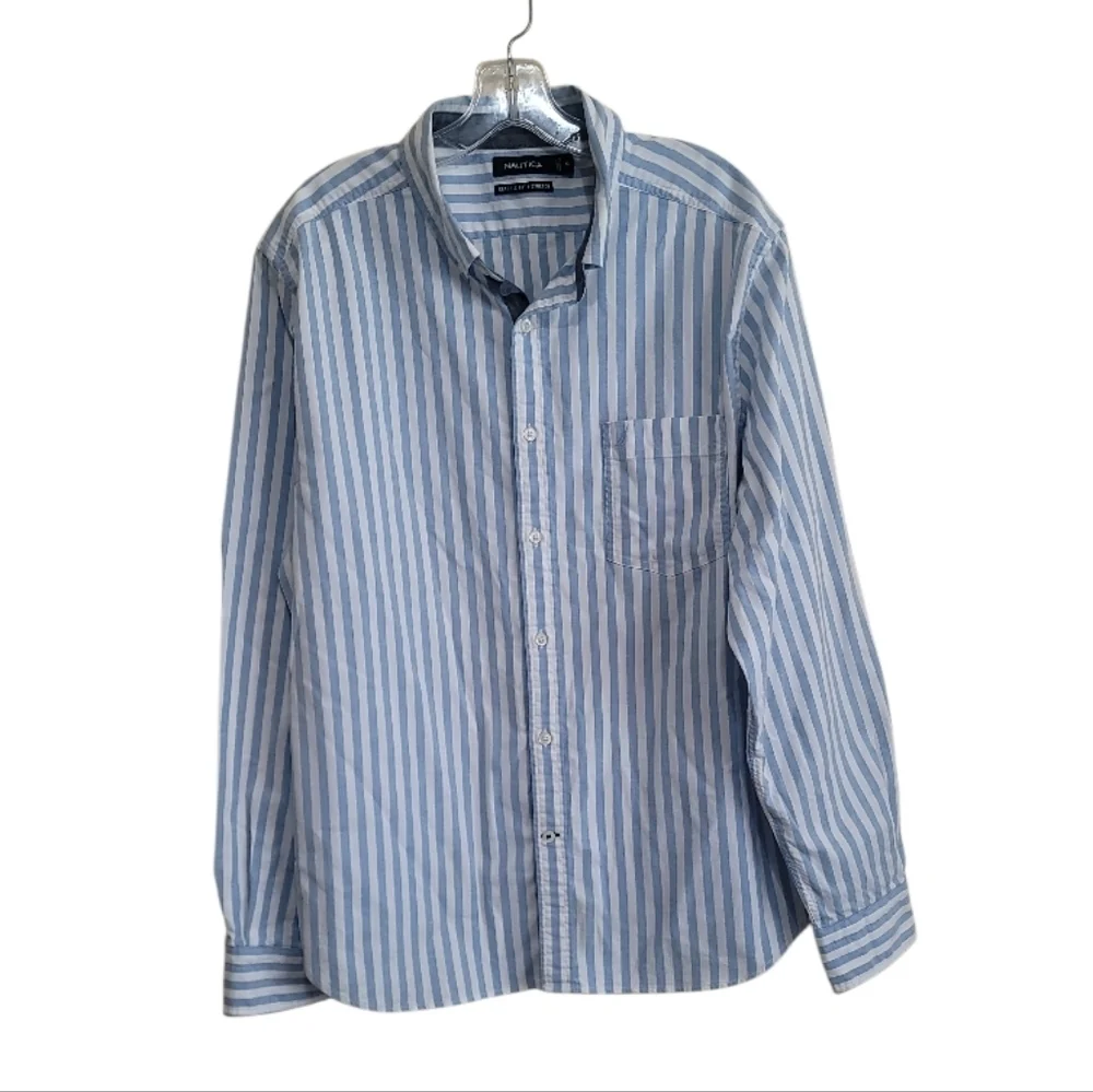Nautica Men Classic Fit Blue and Striped Men's Longsleeve Shirt Size Xlarge